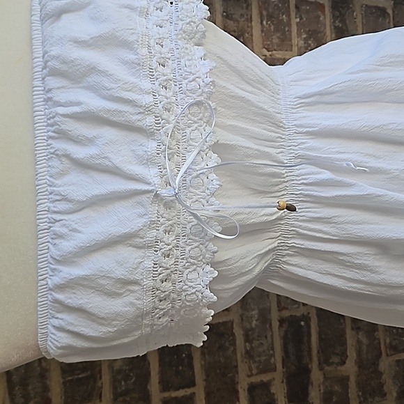 Seaspice Resort Wear White Off the Shoulder Crochet Hem Dress - Picture 4 of 9